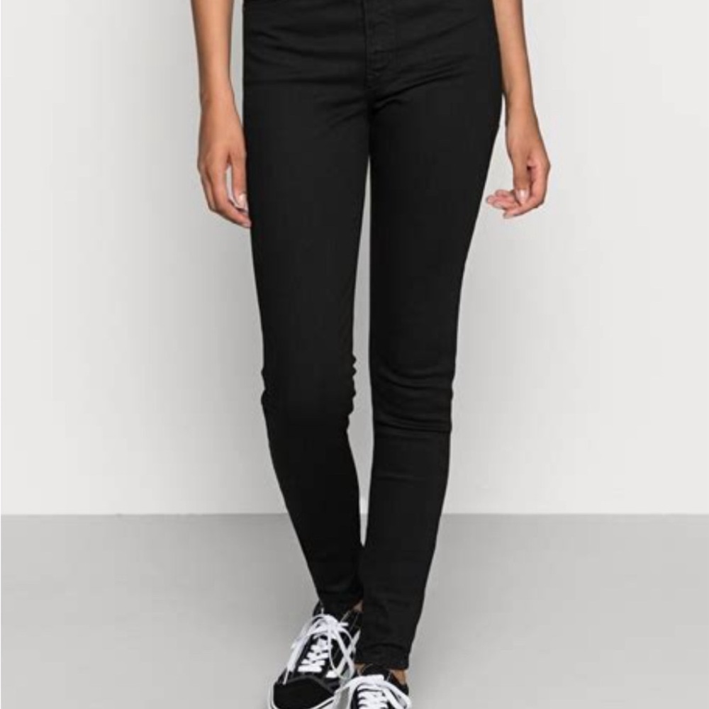 Levi's Mile High Super Skinny black jeans